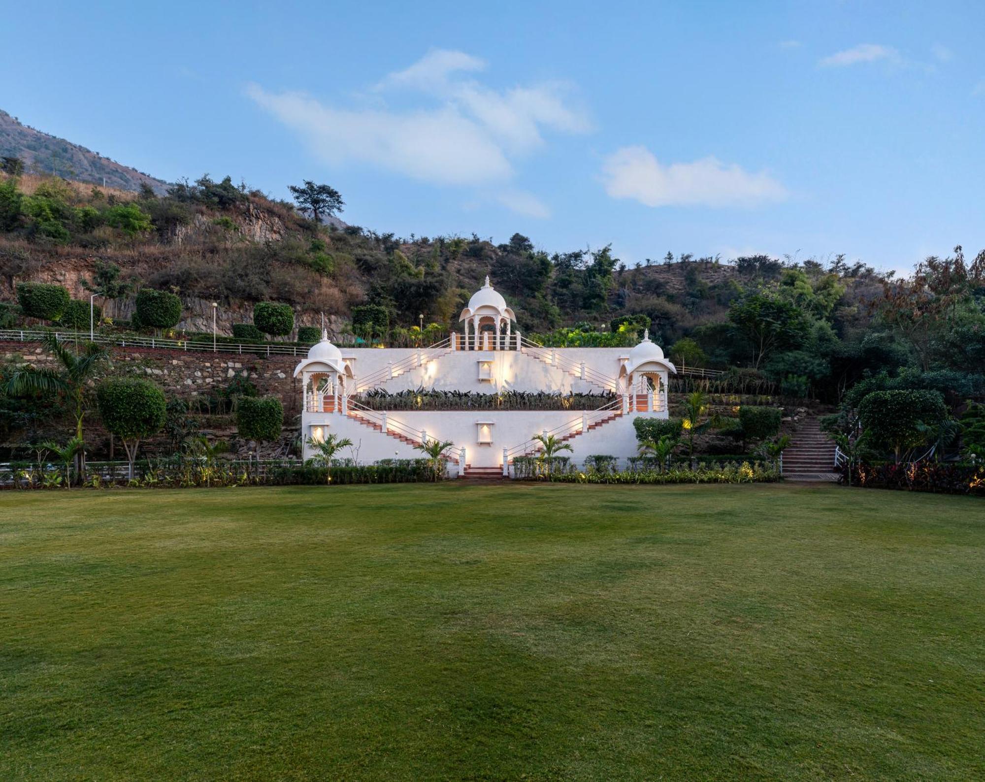 Sayaji Resorts & Spa אודייפור מראה חיצוני תמונה