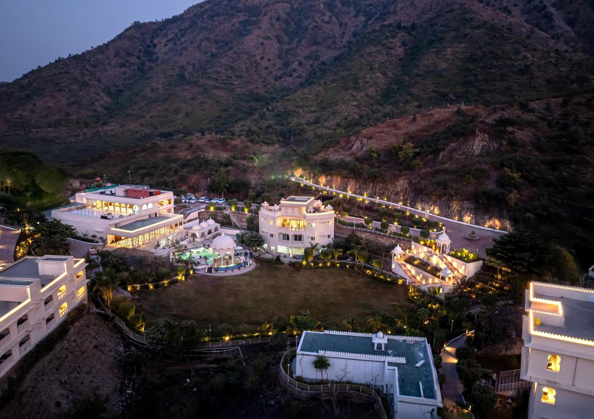 Sayaji Resorts & Spa אודייפור מראה חיצוני תמונה